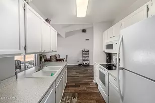 1518 E Spyglass Dr, Chandler, AZ 85249 - Photo 14