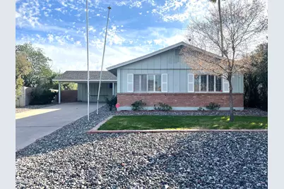 2301 E Laurel Lane, Phoenix, AZ 85028 - Photo 1