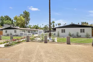 35 W Medlock Dr, Phoenix, AZ 85013 - Photo 1