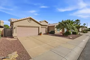 318 W El Freda Rd, Tempe, AZ 85284 - Photo 1