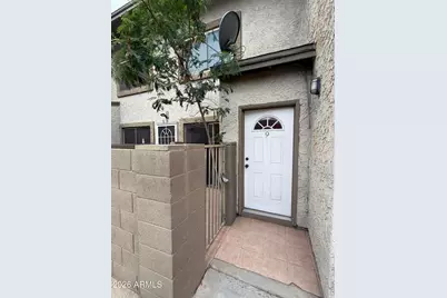 1620 E Cambridge Avenue #Apt 9, Phoenix, AZ 85006 - Photo 1