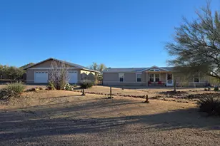 45219 N 12th St, New River, AZ 85087 - Photo 1