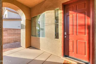 1538 E Nightingale Ln, Gilbert, AZ 85298 - Photo 4