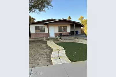 899 E Erie Street, Chandler, AZ 85225 - Photo 1