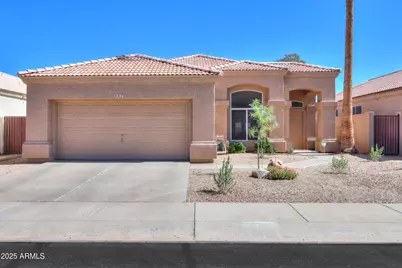 687 N Gregory Place, Chandler, AZ 85226 - Photo 1