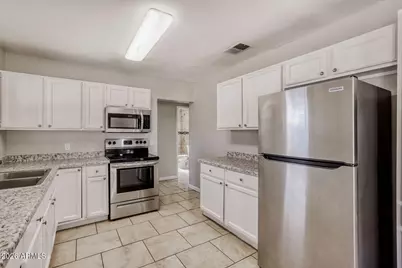 6132 N 35th Drive, Phoenix, AZ 85019 - Photo 12