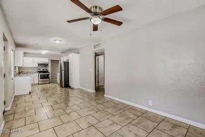 6132 N 35th Drive, Phoenix, AZ 85019 - Photo 8