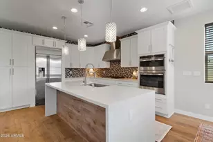 2338 W Gloria Ln, Phoenix, AZ 85085 - Photo 8