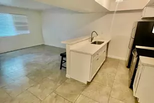 8838 North 8th St, Phoenix, AZ 85020 - Photo 1