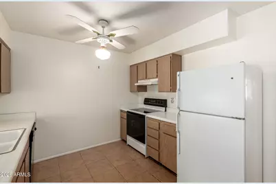 14042 N Newcastle Drive, Sun City, AZ 85351 - Photo 10