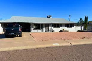 2836 E Yucca St, Phoenix, AZ 85028 - Photo 1