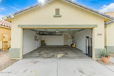25859 W Victory Street, Buckeye, AZ 85326 - Photo 4
