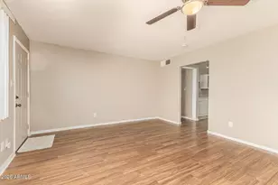 1002 E Orchid Ln, Phoenix, AZ 85020 - Photo 1