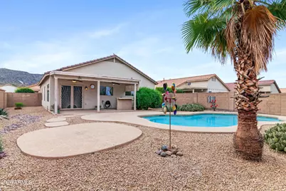 930 E Pedro Road, Phoenix, AZ 85042 - Photo 1