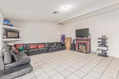 6718 W Catalina Drive, Phoenix, AZ 85033 - Photo 6