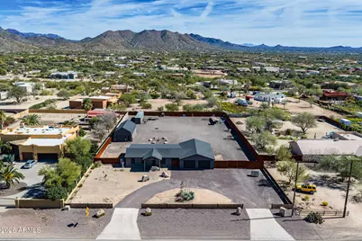 36805 N 24th Street, Phoenix, AZ 85086 - Photo 1