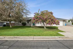 702 W Why Worry Ln, Phoenix, AZ 85021 - Photo 1