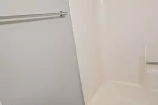 8322 N 60th Ave, Glendale, AZ 85302 - Photo 14