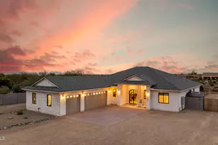 590 S Sun Rd, Apache Junction, AZ 85119 - Photo 1