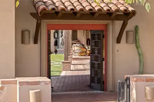 5102 N Saddle Rock Ln, Phoenix, AZ 85018 - Photo 1