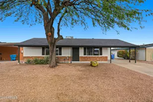 2134 E Beck Ln, Phoenix, AZ 85022 - Photo 1