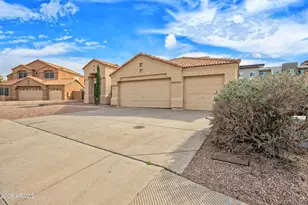 9851 E Irwin Cir, Mesa, AZ 85209 - Photo 2