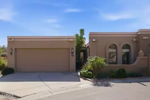 1015 E Becker Ln, Phoenix, AZ 85020 - Photo 1