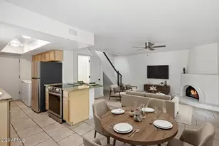 10425 N 10th Pl, Phoenix, AZ 85020 - Photo 1