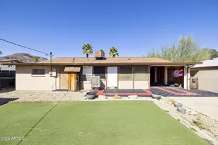 823 E Ironwood Dr, Phoenix, AZ 85020 - Photo 20