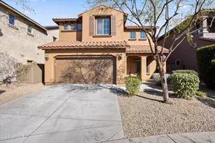 3842 E Cat Balue Dr, Phoenix, AZ 85050 - Photo 1