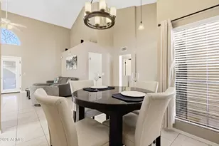 14402 S Cholla Canyon Dr, Phoenix, AZ 85044 - Photo 12