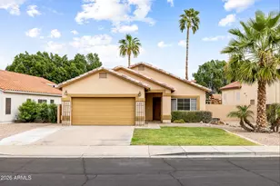 898 W Tremaine Ave, Gilbert, AZ 85233 - Photo 1