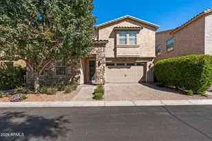 4716 E Nocona Ln, Phoenix, AZ 85050 - Photo 1