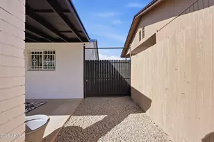 123 W South Mountain Ave, Phoenix, AZ 85041 - Photo 26