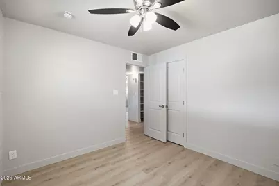 123 W South Mountain Avenue, Phoenix, AZ 85041 - Photo 16