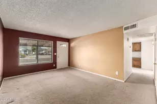 577 W Magdalena Dr, Tempe, AZ 85283 - Photo 4