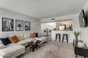 2938 N 61st Pl, Scottsdale, AZ 85251 - Photo 1
