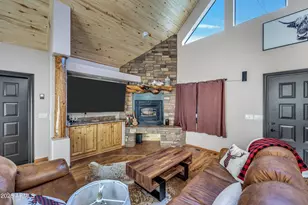 3028 Mearns Ln, Overgaard, AZ 85933 - Photo 10