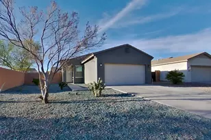 723 W Dana Dr, San Tan Valley, AZ 85143 - Photo 1
