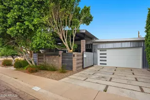 8614 E Berridge Ln, Scottsdale, AZ 85250 - Photo 1
