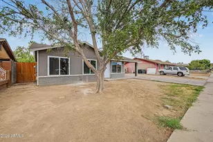 6920 W Fillmore St, Phoenix, AZ 85043 - Photo 1