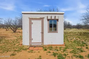 6455 E Nevada Dr, Hereford, AZ 85615 - Photo 42