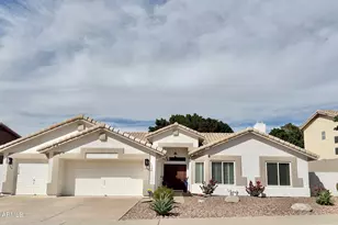 208 E South Fork Dr, Phoenix, AZ 85048 - Photo 1