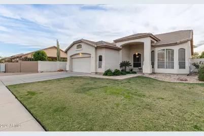 1142 N Joshua Tree Lane, Gilbert, AZ 85234 - Photo 1