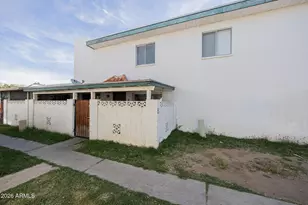 2133 W Turney Ave, Phoenix, AZ 85015 - Photo 1