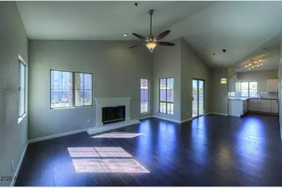 100 E Fillmore Street #Unit 201, Phoenix, AZ 85004 - Photo 1