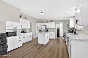 936 Deer Field Blvd, Winslow, AZ 86047 - Photo 1