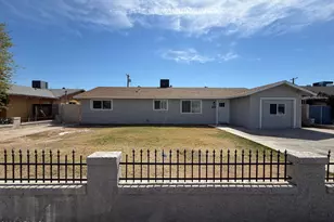 6063 W Earll Dr, Phoenix, AZ 85033 - Photo 1