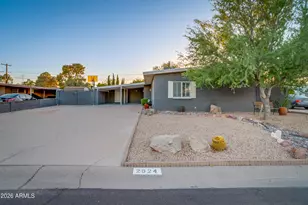 2624 N 68th Pl, Scottsdale, AZ 85257 - Photo 1