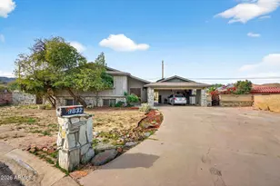 9832 S 4th St, Phoenix, AZ 85042 - Photo 1